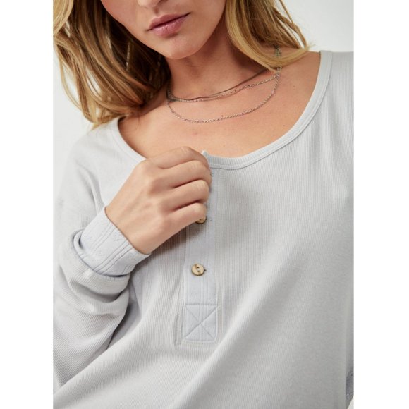 🎉LAST CHANCE🎉 FREE PEOPLE Weekend Vibe Pullover / Moon Struck - Picture 4 of 5